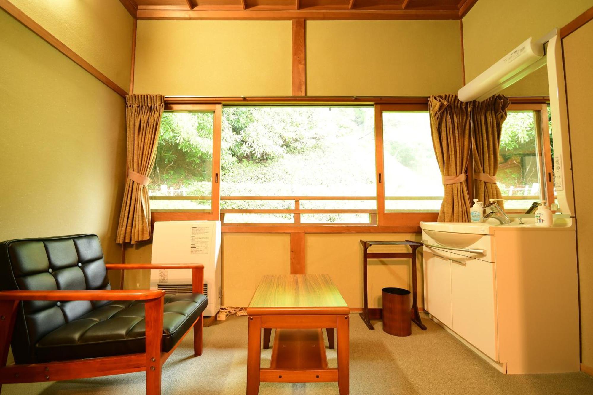 Koyasan Shukubo Fugenin Hotel ภายนอก รูปภาพ