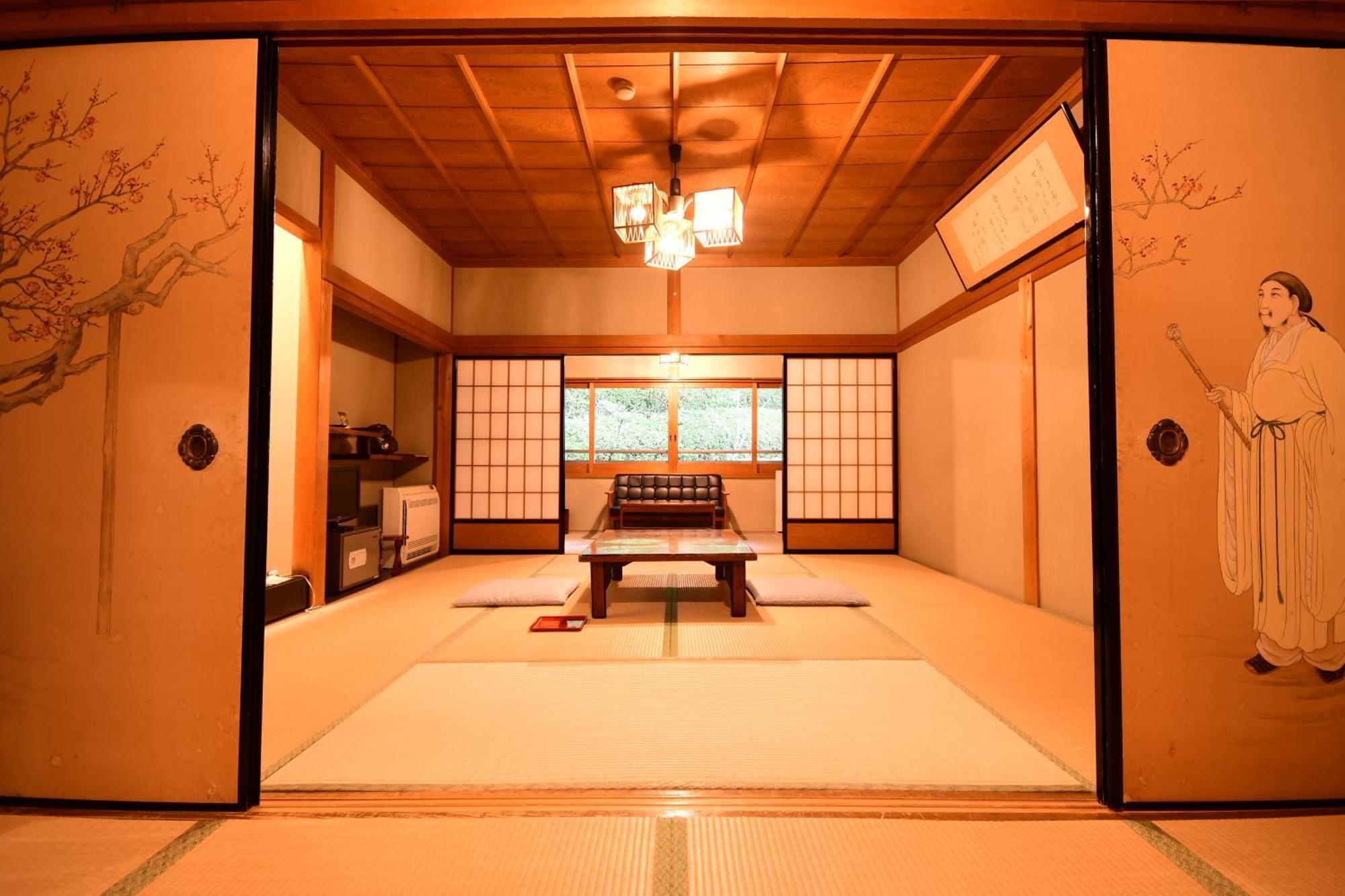Koyasan Shukubo Fugenin Hotel ภายนอก รูปภาพ