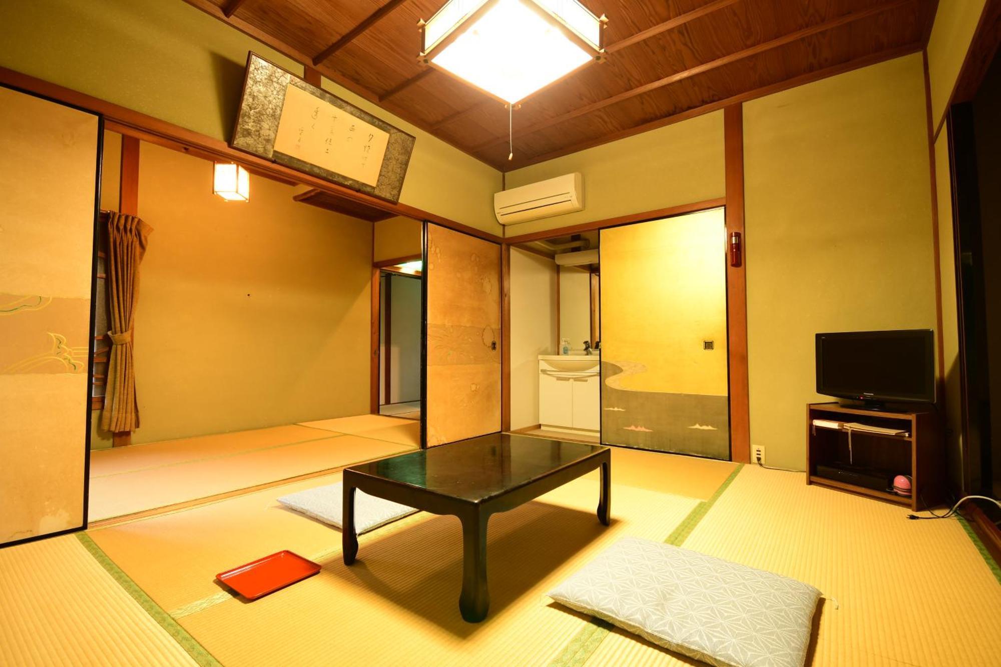 Koyasan Shukubo Fugenin Hotel ภายนอก รูปภาพ