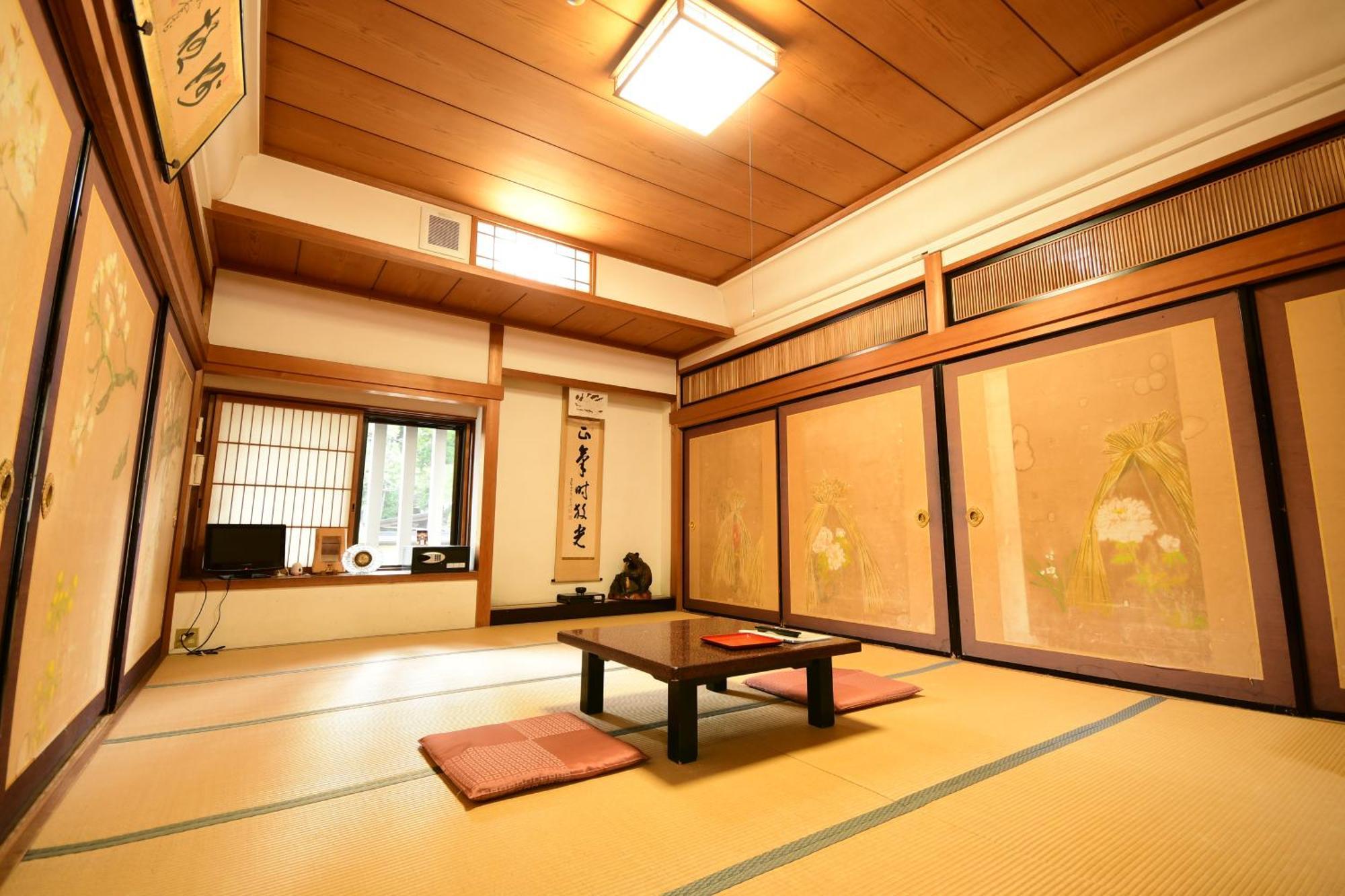 Koyasan Shukubo Fugenin Hotel ภายนอก รูปภาพ