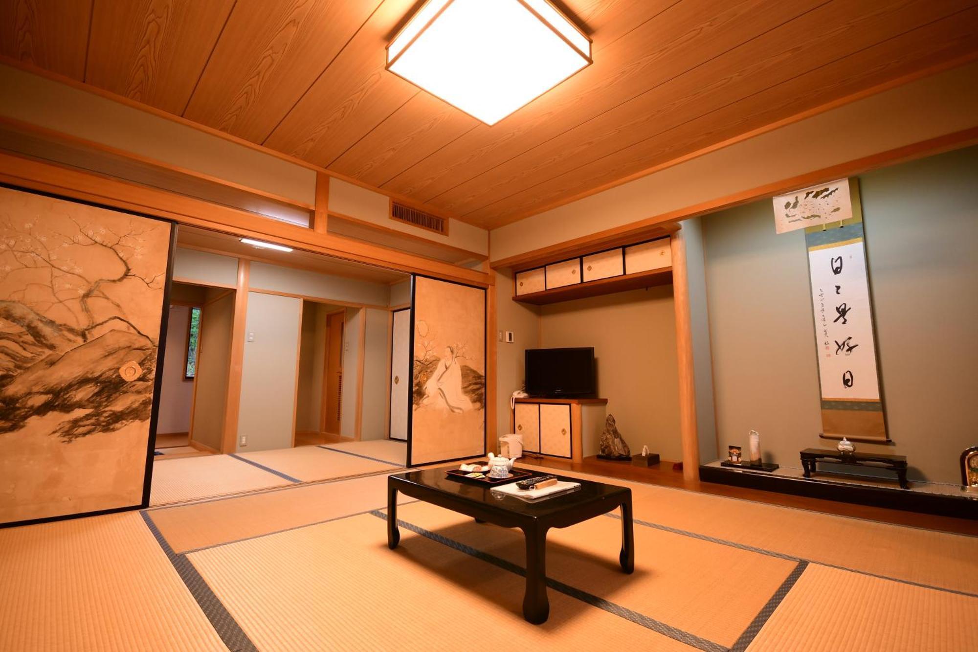 Koyasan Shukubo Fugenin Hotel ภายนอก รูปภาพ