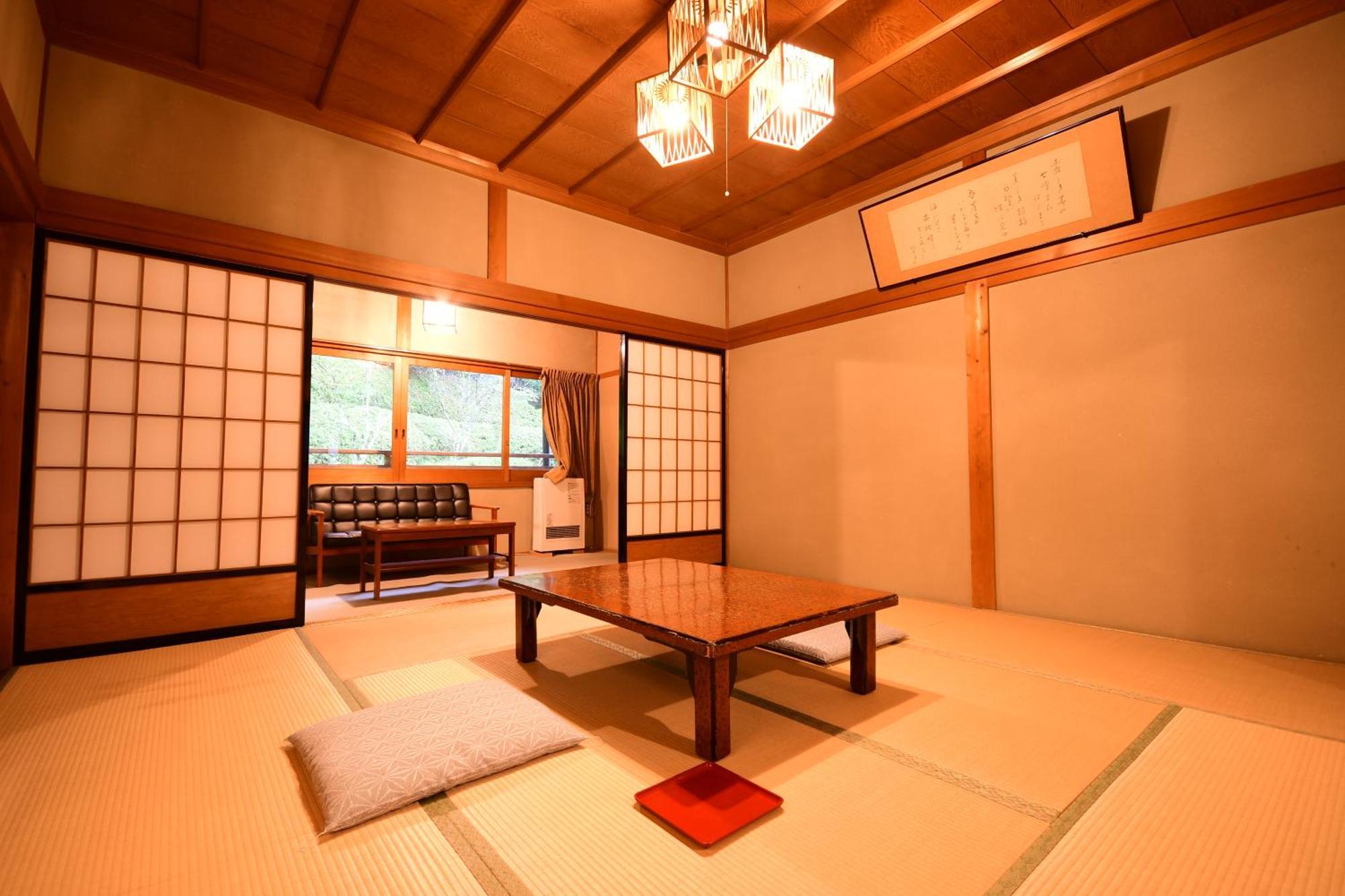 Koyasan Shukubo Fugenin Hotel ภายนอก รูปภาพ