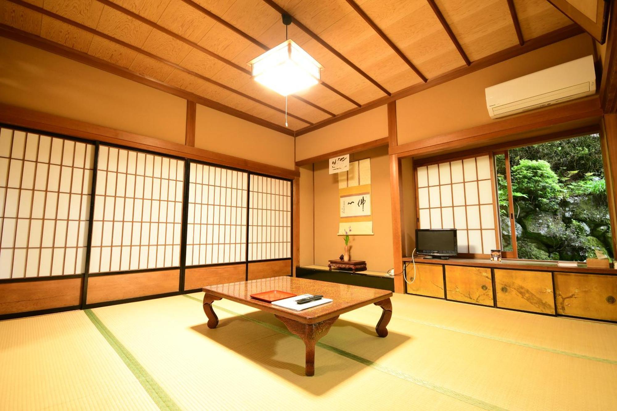 Koyasan Shukubo Fugenin Hotel ภายนอก รูปภาพ
