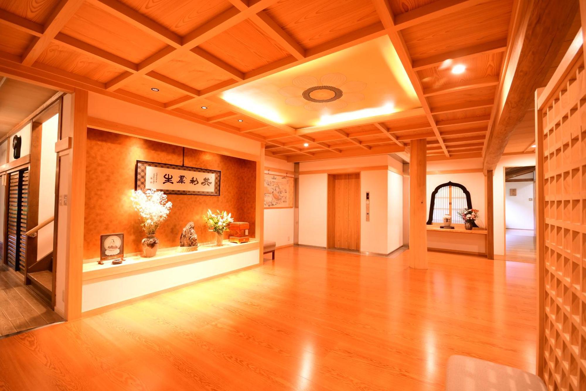 Koyasan Shukubo Fugenin Hotel ภายนอก รูปภาพ