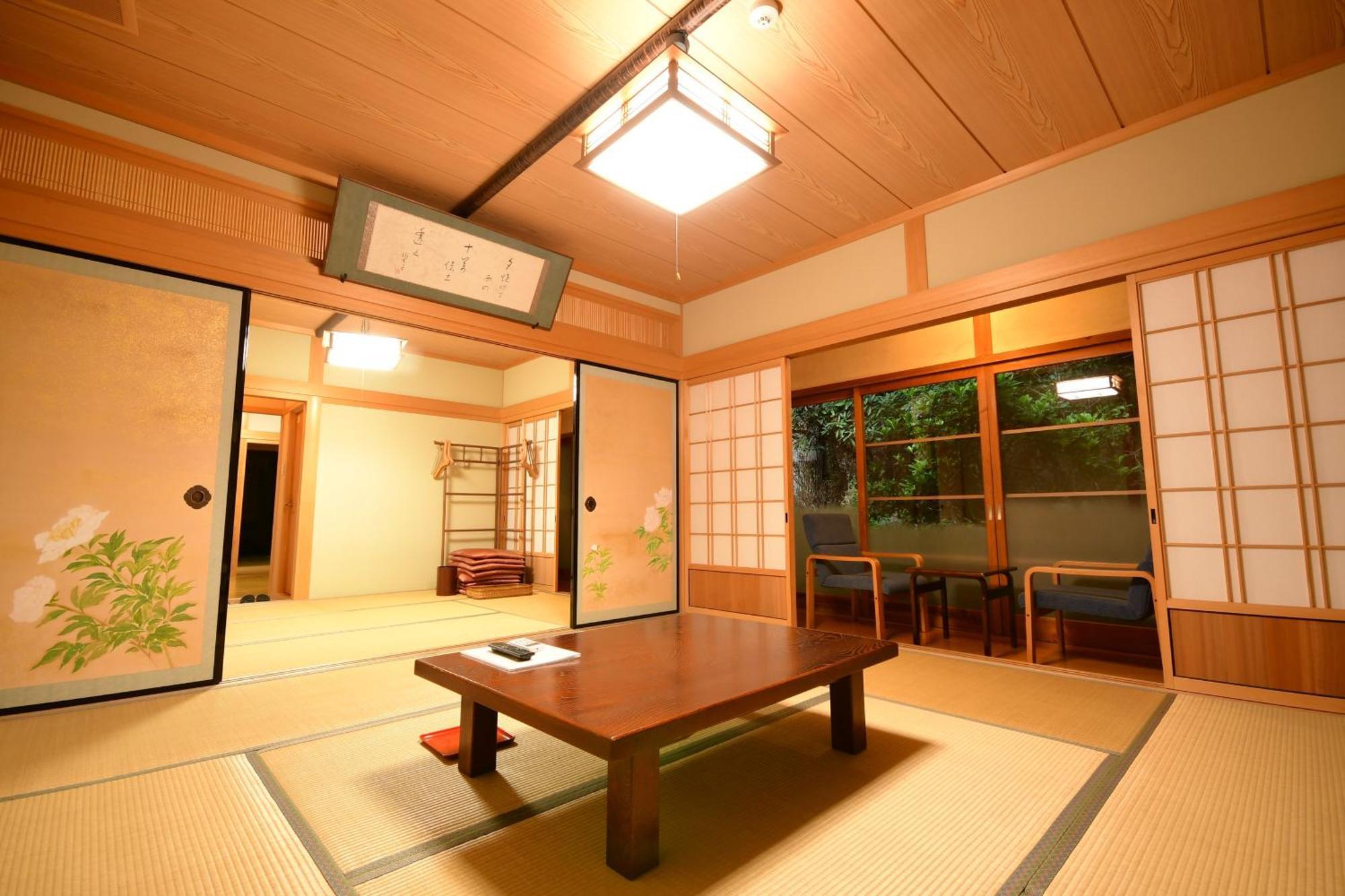 Koyasan Shukubo Fugenin Hotel ภายนอก รูปภาพ